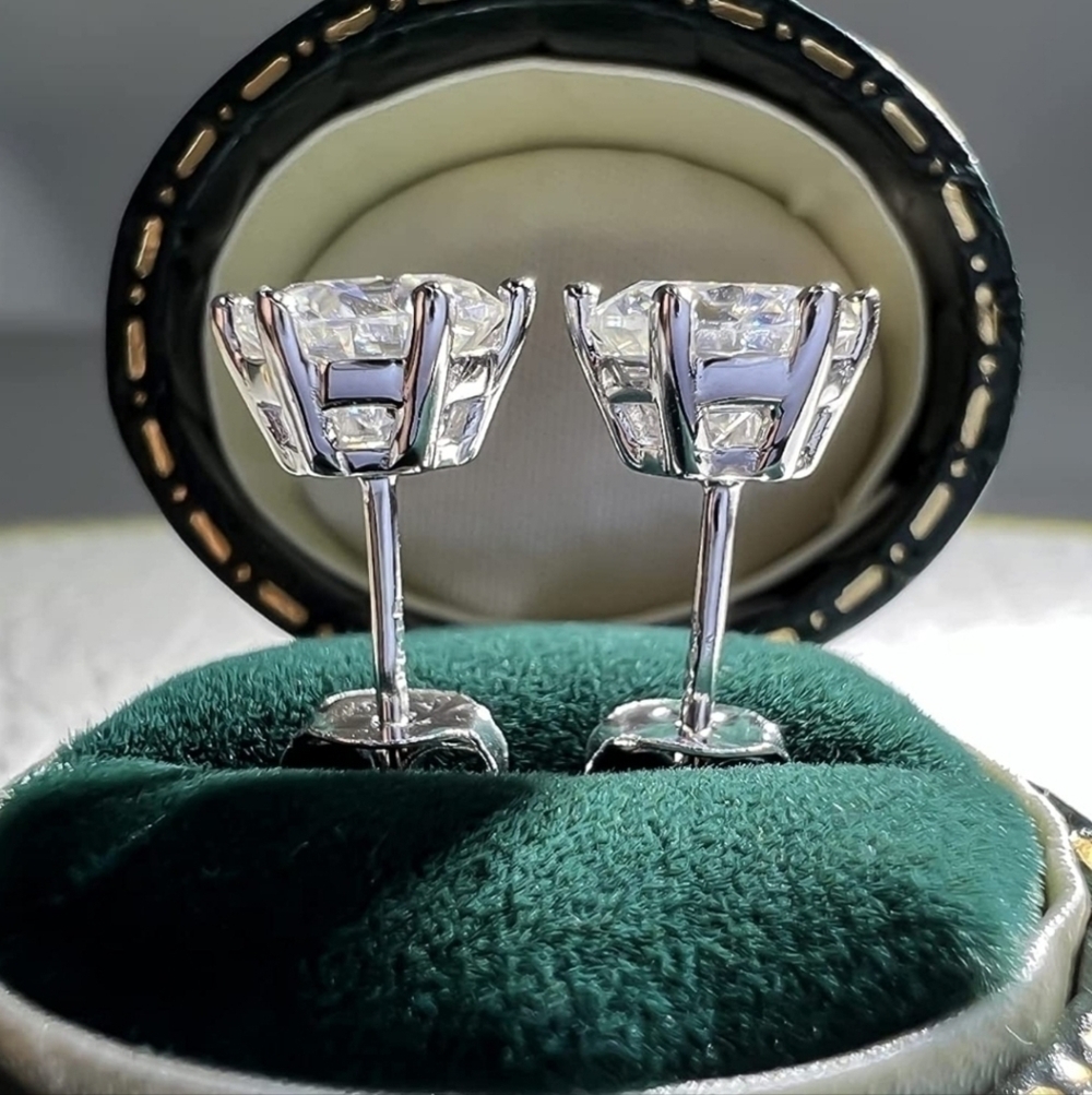 Certified 18k White Gold 4.0ct Diamond Stud Earrings Moissanite 925 Anniversary - Picture 3 of 5